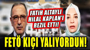 Genelde habertürk'te bu oluyor zaten diyen kaplan konuşmasının devamında i̇smail saymaz'ı da hedef alan kaplan, hülya hökenek tarafından, hilal hanım siz itibar suikastı yapıyorsunuz. Fatih Altayli Pelikanci Hilal Kaplan A Haddini Boyle Bildirdi Kic Yaliyordunuz Youtube