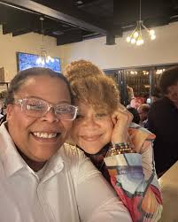 Family time.💕Celebrating my mom's birthday, Easter and my niecey Poo's  halftime show with the @chicagobulls ! #familyiseverything #mom  #birthdayfun #easter