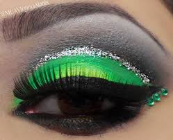 Black And Silver Eyeshadow Looks Green Envy Eye Makeup Cosmetics Makeup Looks For Green Eyes Eyeshadow Looks