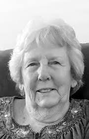 Jeanette Hamm's Instagram, Twitter & Facebook