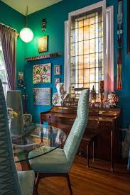 A Vibrant Colorful Art Filled New Orleans Home New Orleans Homes New Orleans Decor Hipster Apartment