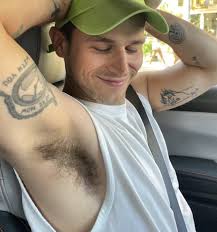 Sexy Brandon Flynn showing off his hairy armpits 😜 : rgaypitheaven