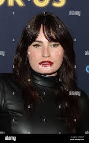 Kathryn Everett's Instagram, Twitter & Facebook