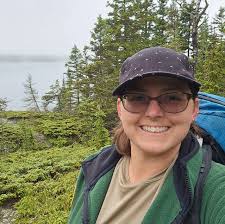 Is that a lazy river!? 👀 This property has a 3-bedroom main house with  over 5,000 sqft, a 3-bedroom renovated guest house AND a 1-bedroom custom  pool house