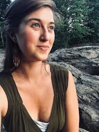 Mallory Moon's Instagram, Twitter & Facebook