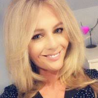 Andrea Milligan's Instagram, Twitter & Facebook