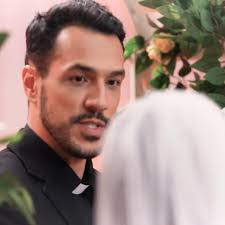 🚨 MEU DEUS!!! Reta final de “Blogueirinha, a Feia” mostra casamento de  Blogueirinha e reviravolta no caso Duda vs Naja. Ansiosos pro final de uma  das maiores superproduções da TV antiga e