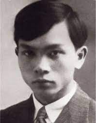 Ông là đại tướng đầu tiên, tổng tư lệnh của quân đội nhân dân việt nam, cũng là người chỉ huy đầu tiên của quân đội nhân dân việt nam, một trong những người thành lập việt nam dân chủ cộng hòa. Ä'áº¡i TÆ°á»›ng Vo Nguyen Giap Má»™t Nha Bao Tien Phong TrÆ°á»›c Cach Máº¡ng Thang Tam