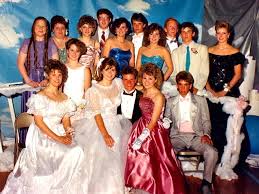 How To Dress For An 80s Prom Ehow 80s Prom Dress 1980s Prom 80s Prom
