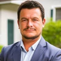 1900+ perfiles de «Edward (eddie)»