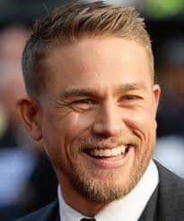 Please enjoy this step by step requested men's medium length haircut tutorial of jax teller from son's of anarchy played by actor charlie hunnam. Charlie Hunnam S Fan Once Asked Him For His Pubic Hair