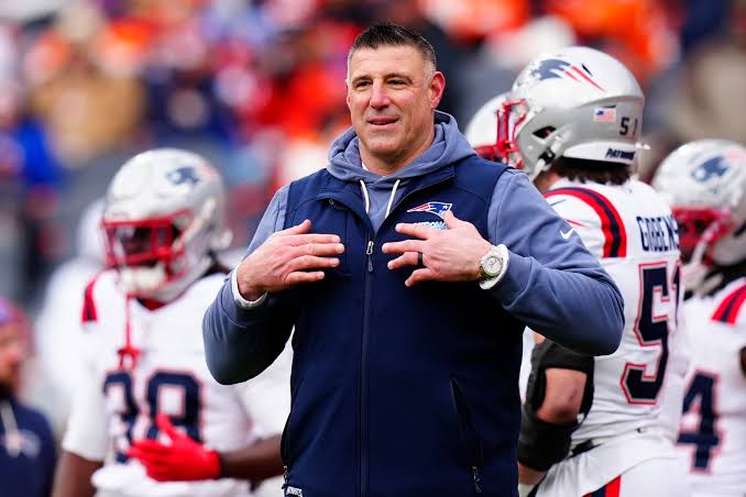 Mike Vrabel tears open the wounds of Titans fans his first year back, but  beneath the sting also gives them a glimmer of hope