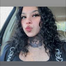 Issa Robinson updated her profile picture.