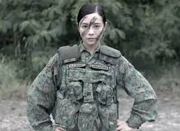 In an alternate timeline, ken, lobang and wayang king are transferred to the naval diving unit (ndu) and have to overcome obstacles and personal issues to grow as people. Tvb Actress Apple Chan A Thai Boxing Mermaid