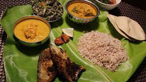 You can also check with them for the daily specials — all of which will be one or the other delicious local goan curry. Goan Fish Thali Youtube