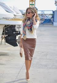 Epingle Par Sonya Rodrigues Sur All About Leather Jupe Longue En Cuir Mode Mode Tendance