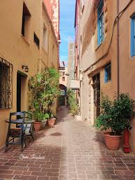 Walking in the old town of Chania