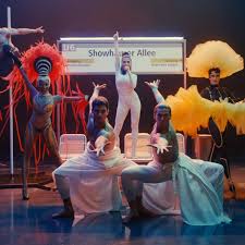 Friedrichstadt Palast Berlin Vivid Grand Show Kickline Facebook