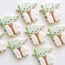 Decorated Star Wars Sugar Cookies Yoda By The Cookie Gallery Star Wars Cookies Star Wars Food Star Wars Cake