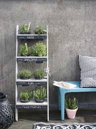 verticale kruidentuin maken bekijk het klusadvies karwei kruidentuin verticale kruidentuin verticale tuinen
