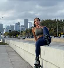 Lisandra lezcano (@lisandra_lezcano) • Threads, Say more