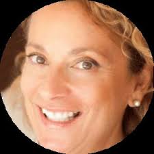 Elena McCarthy reviews.