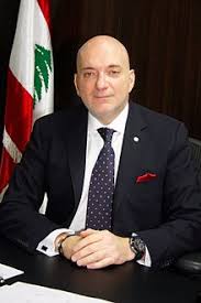 تهدف الى تقوية الطلاب بالبحث العلمي وايصالهم. Alain Hakim Wikipedia