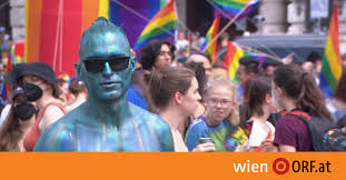 Arra kérünk, hogy ne ülj fel semmilyen provokációnak, ha bármi ilyennel. Heisses Comeback Der Regenbogenparade Wien Orf At