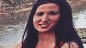 Donna Arceneaux's Instagram, Twitter & Facebook