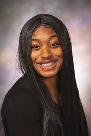 Gloria Mayer's Instagram, Twitter & Facebook