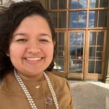 Clare Hanusz Email & Phone Number