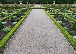 Check spelling or type a new query. How To Landscape With Pea Gravel In Your Yard Lawnstarter