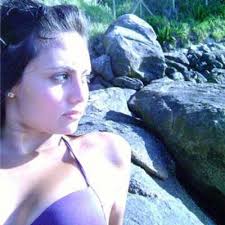 Mariana Abraham (@maru036)