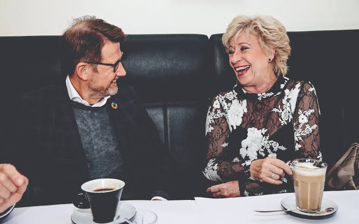 Birthe Kjærs festlige venskab: Skjulte ham | SE og HØR