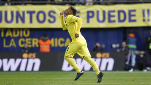 Game log, goals, assists, played minutes, completed passes and shots. Villarreal Roger Martinez Debuta Con El Submarino Marca Com
