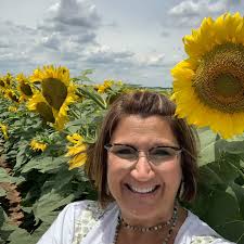 If you squint, you can see Fall coming.😉🧡🍁🧡