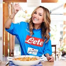 Giada de laurentiis's italian heritage and hollywood pedigree—her grandfather is the producer but according to the telegenic chef, her relatives nurtured some family legacies better than others. Giada De Laurentiis Bio Age Net Worth Height In Relation Nationality Body Measurement Career