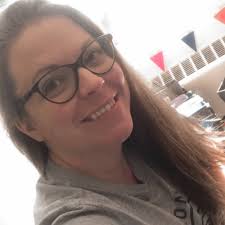 Correne Giles (@gilatoid)