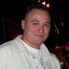 Listen to Los Desperadoz Mix by Tito G in Tejano playlist online for free 