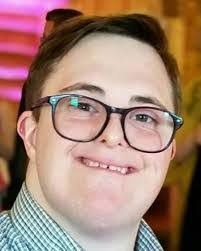 Sheryl Menard's Instagram, Twitter & Facebook