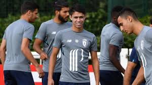 Joueur fifa venez mp pour parler tous sujet n'hésitez pas à follow et à regarder une vidéo pour me soutenir. Ligue Luiz Araujo Heureux D Etre Au Losc Veut Prouver Sur Le Terrain
