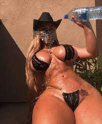 Carmella Habibi - Carmela-Habibi-8 Porno Foto - EPORNER