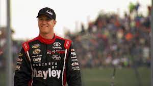 16 ford fusion is greg biffle, one of the richest nascar drivers in the game. Meet The 19 Year Old Canadian Truck Driver Burning Up The Nascar Track Ctv News