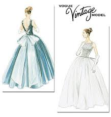 Websshop für schnittmuster, handarbeitsbücher, zeitschriften, strass steine, wallies und nähzubehör. Vogue Schnittmuster Vintage Abendkleid V8729 Maschinensticken Nahen Schnittmuster Silkes Naehshop De