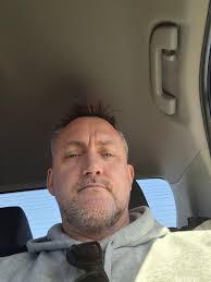 Good morning !! Looking friendship or long term relationship who will  happily living in Australia or already in Australia Send hugs from both of  us 🤗