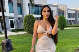 Marie germain) est née le 1er juin 1989 à versailles. 6djlmxuplhuw M
