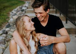 Choose from this list of flirty questions to ask a girl, and you can bet that she'll appreciate your suave, cool nature. 270 Flirty Questions To Ask A Girl Godates