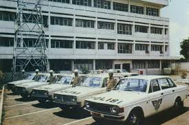 Kumpulan gambar mobil canggih dan keren. Nostalgia Sama Foto Mobil Polisi Jadul Sempat Pakai Volvo 144 Nih Gridoto Com