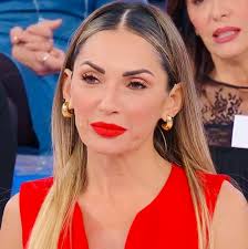 Oggi particolarmente BELLA ❤️ #idaplatano #uominiedonne