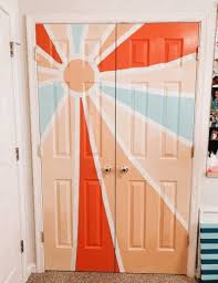 Pin By Isidora Alejandra On Pieza Closet Doors Painted Painted Bedroom Doors Bedroom Art Painting
